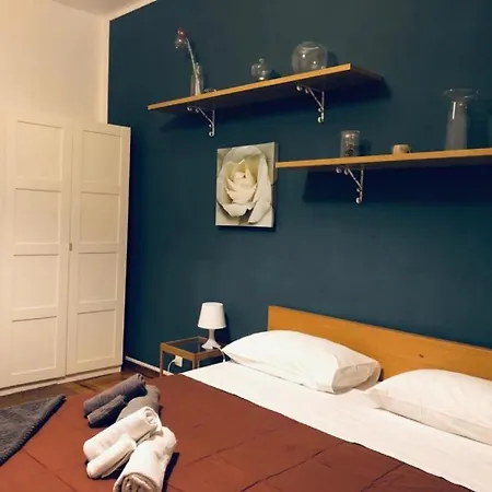 招待所 Aurelio 4*